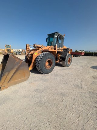Pala cargadora Case 821 C