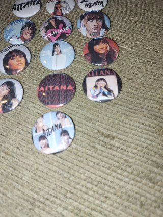 Lote pins Aitana pop