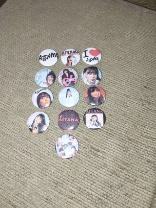 Lote pins Aitana pop
