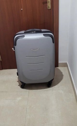 Maleta 23kg (78/50/25) Gris y Negra