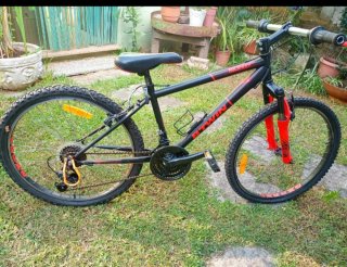 Bicicleta Infantil BTWIN Negra y Roja