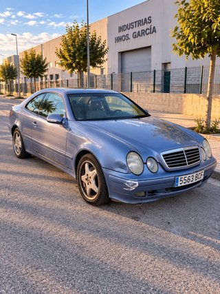 Mercedes-Benz  CLK 2000