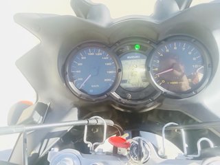 Suzuki V-Strom Adventure Negra