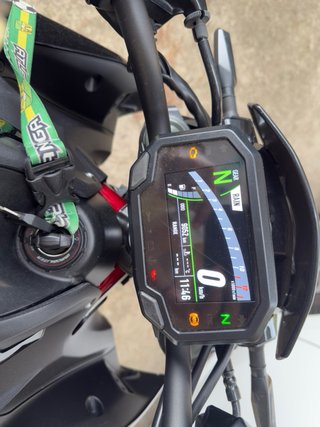 Kawasaki Z900 Negra y Roja