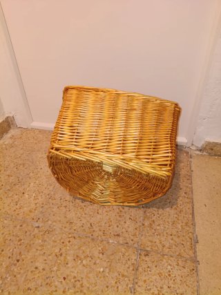 Cesta de mimbre