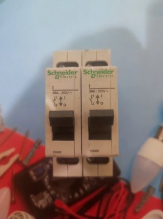 Interruptor Schneider Electric 20A 250V