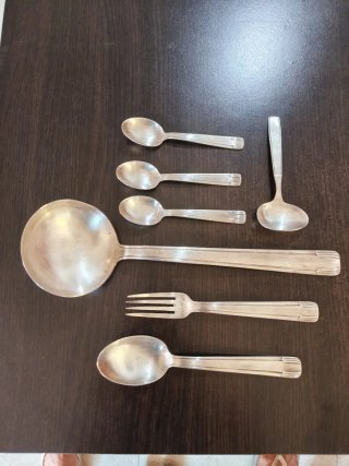 Set 7 cubiertos La marca con sello grabado