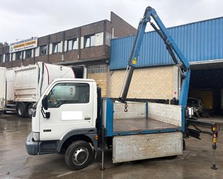 NISSAN CABSTAR GRUA