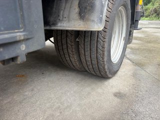 NISSAN CABSTAR GRUA