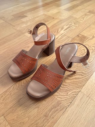 Sandalias Refresh Marrón Talla 39