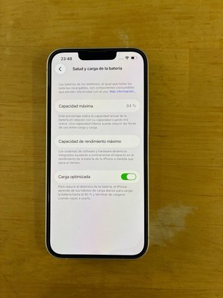 iPhone 14 Blanco + 2 fundas