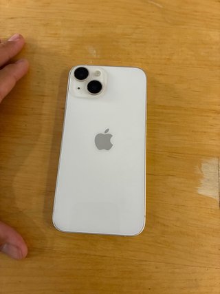 iPhone 14 Blanco + 2 fundas
