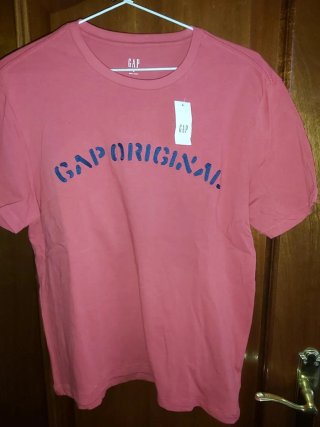 Camiseta GAP nueva