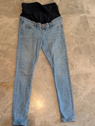 Pantalones cortos, vaqueros y falda premamá.