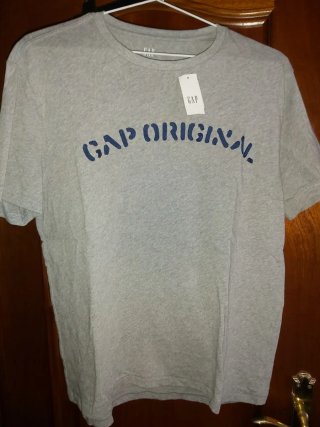 Camiseta GAP nueva