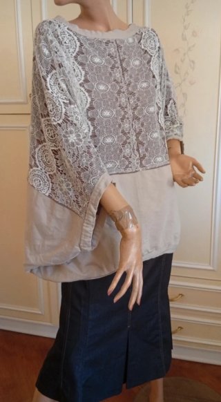 Blusa ampia pizzo beige tg unica