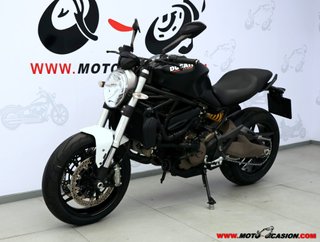 DUCATI MONSTER 821 DARK