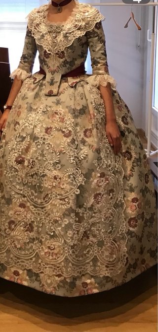 Traje de Fallera Gris y Rosa