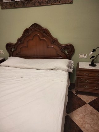 Dormitorio completo madera maciza