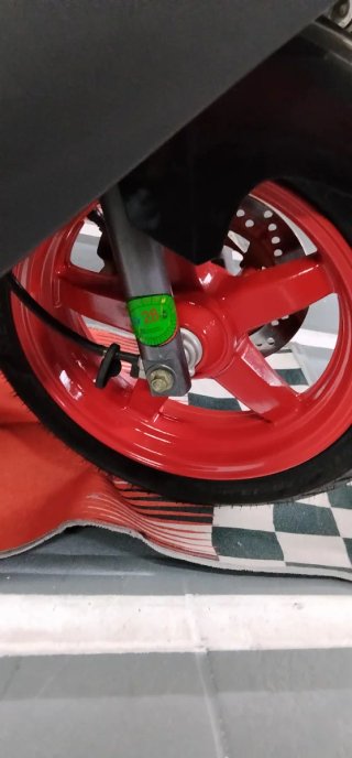 Daelim S1 125cc Scooter Roja y Negra