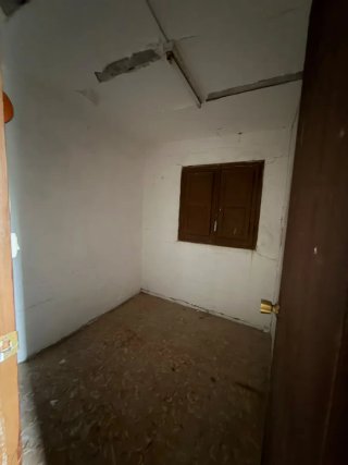Terreno rustico con casa a reformar