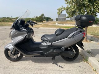 Suzuki Burgman 650 Executive Scooter Gris
