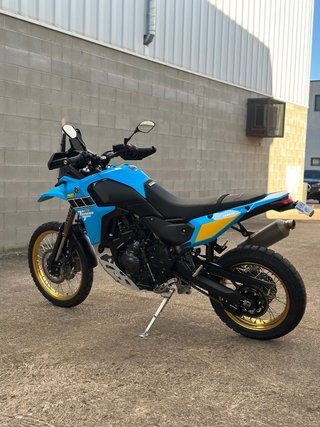 Yamaha T7 Rally Azul y Amarilla