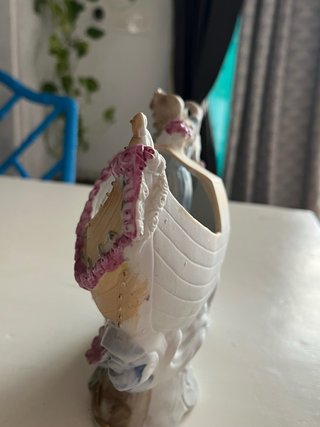 Figura de porcelana biscuit barco