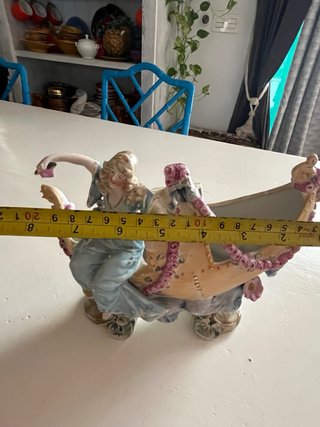 Figura de porcelana biscuit barco