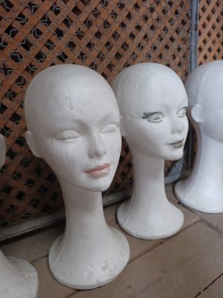 7+1 Cabezas Maniquí Corcho