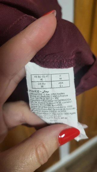 Blusa satén con encaje