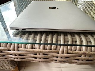 MacBook Air 13 2019 i5 8GB 128GB + Magic Mouse