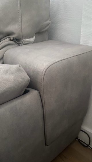 Sofá chaise longue gris moderno y cómodo con motor