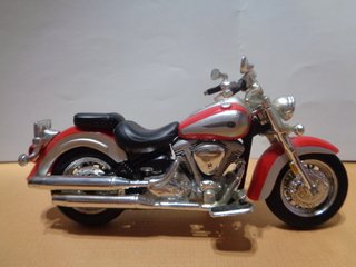 YAMAHA ROAD STAR 2001 (1/18)