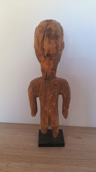 Figura africana antigua Venavi