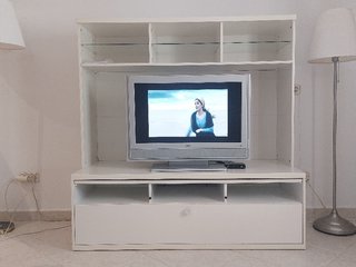 MUEBLE PARA TV+ TV OKI 32 PULGADAS
