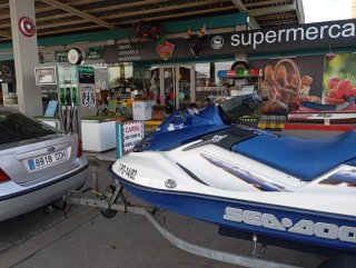 Se cambia moto de agua Sea-Doo 3 plazas por coche