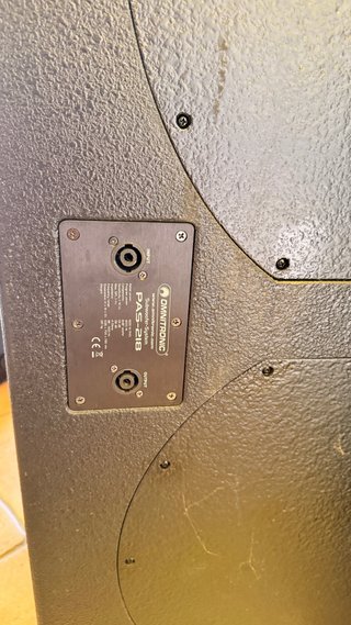 Omnitronic PAS-218 Profesionales 1600 vatios RMS !