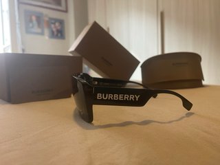 Occhiali da sole Burberry neri