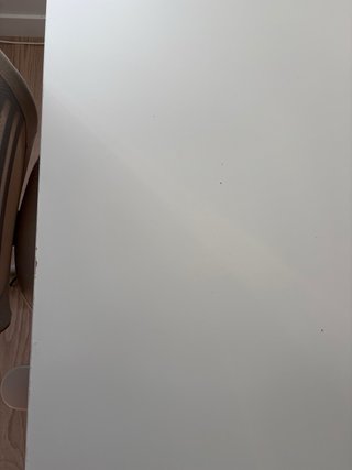 Escritorio elevable blanco con cajonera