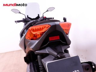 YAMAHA X-MAX 125 TECH MAX