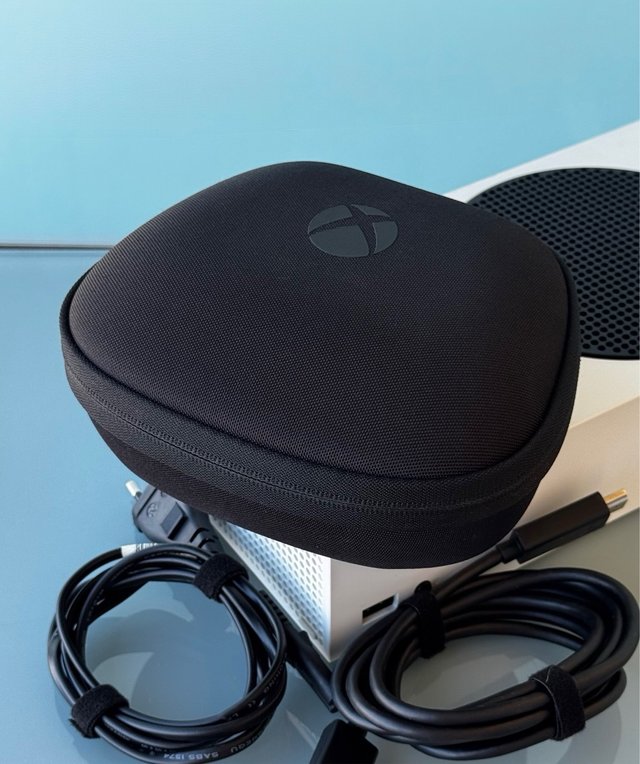 Xbox Series S + Mando Elite 2 + Estuche
