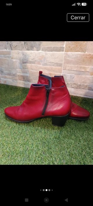 Botines burdeos tacón tachuelas T39 Dorking