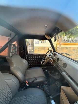 Suzuki Samurai Completamente Restaurado