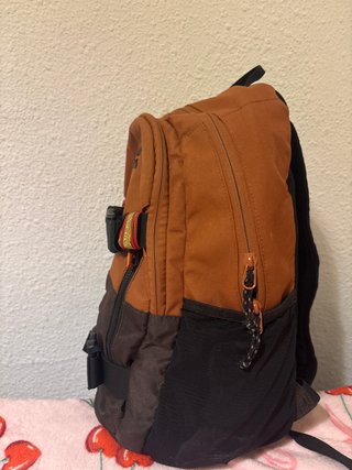 Mochila Billabong Marrón y Negra