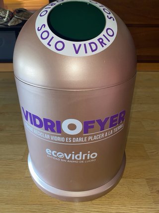 Contenedor reciclaje Miniglú Ecovidrio