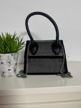 Bolso Negro con Brillantes y Cadena