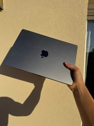 MacBook Pro M2 Pro 16/512