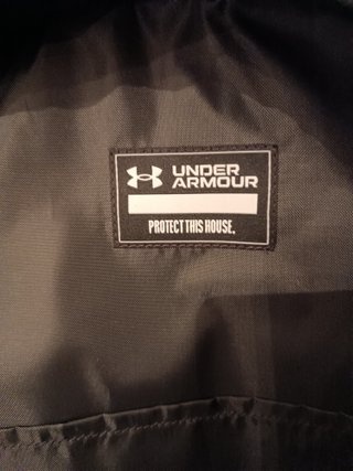 Mochila Under Armour Hustle Negra