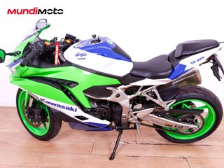 KAWASAKI NINJA ZX 4R